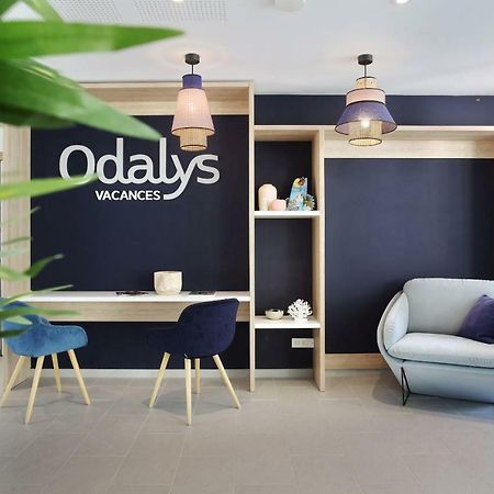 Residence Prestige Odalys Les Canissons Cavalaire-sur-Mer Bagian luar foto