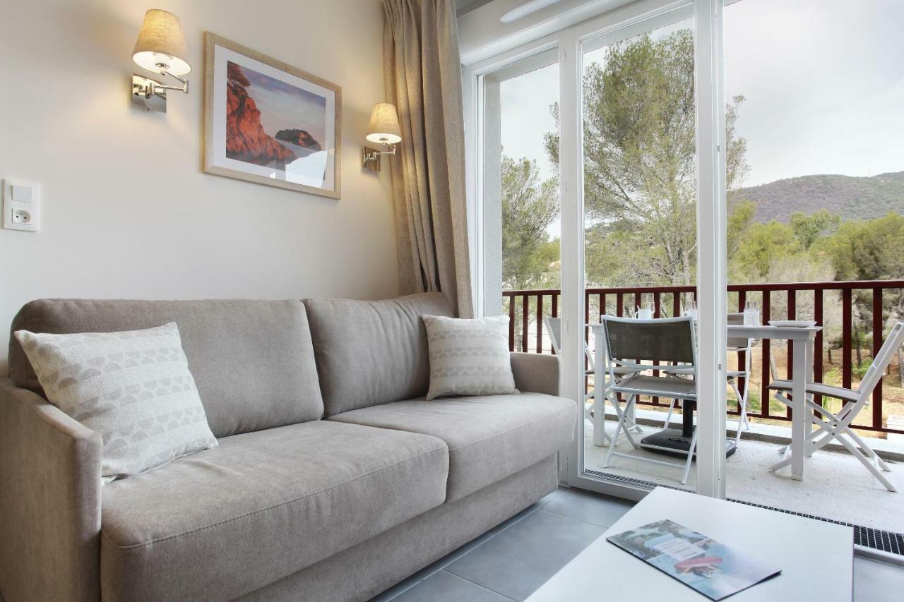 Residence Prestige Odalys Les Canissons Cavalaire-sur-Mer Bagian luar foto