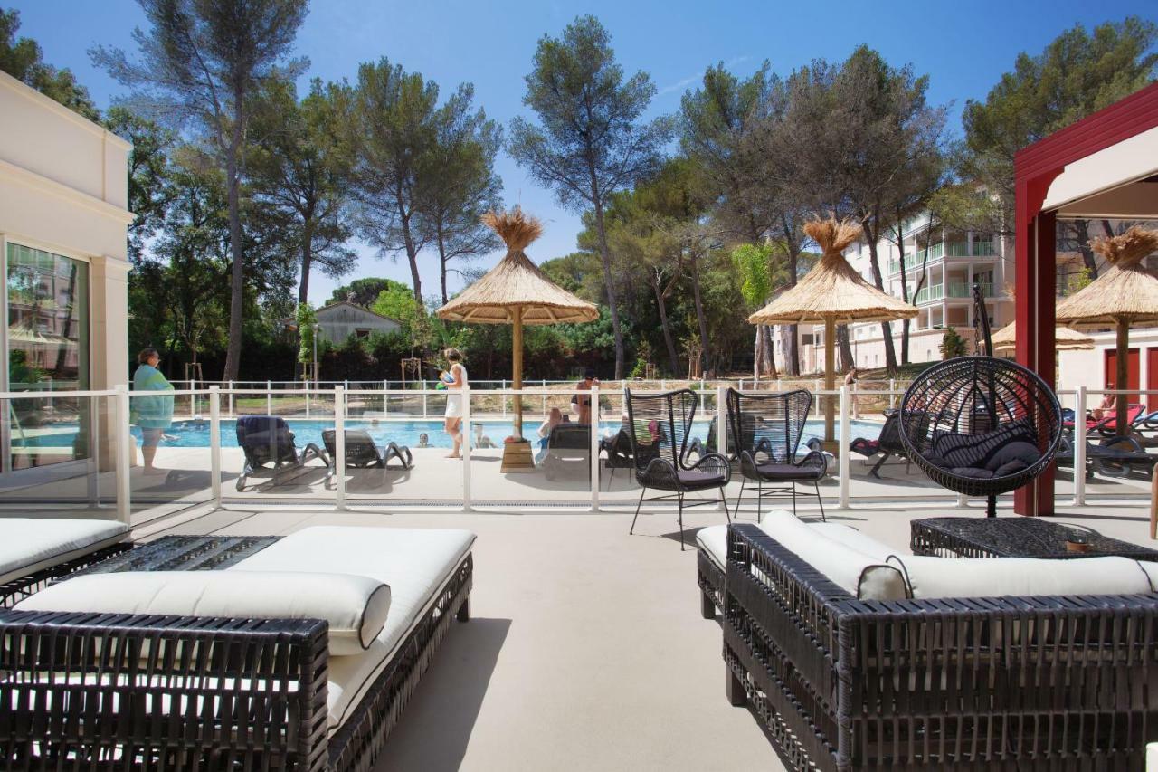 Residence Prestige Odalys Les Canissons Cavalaire-sur-Mer Bagian luar foto