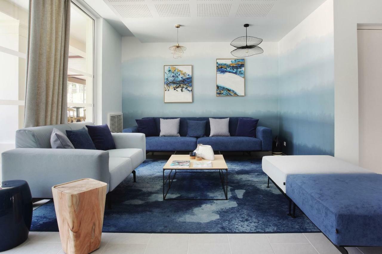 Residence Prestige Odalys Les Canissons Cavalaire-sur-Mer Bagian luar foto